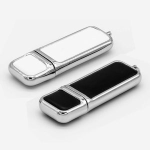 Leather with Chrome Finish USB - Image 1